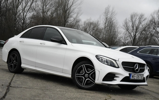 Mercedes-Benz Klasa C cena 126688 przebieg: 157000, rok produkcji 2019 z Sieniawa małe 326
